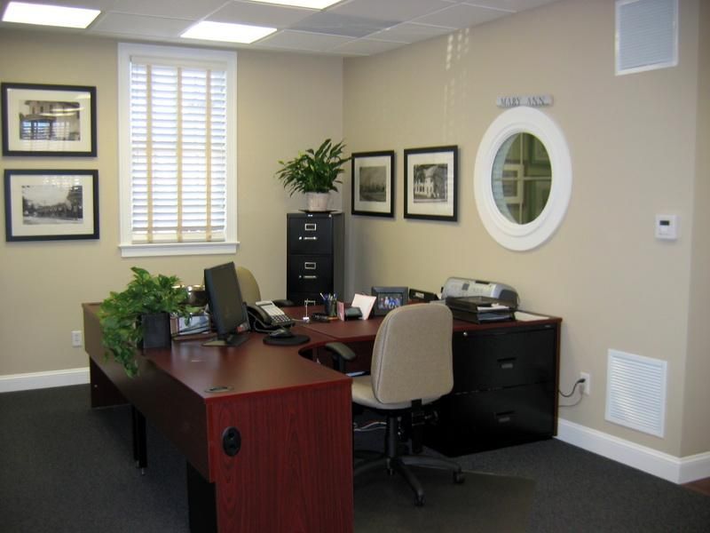 photo Corporate Office Ideas For Decorating Your Office At Work office at work cubicle decor office