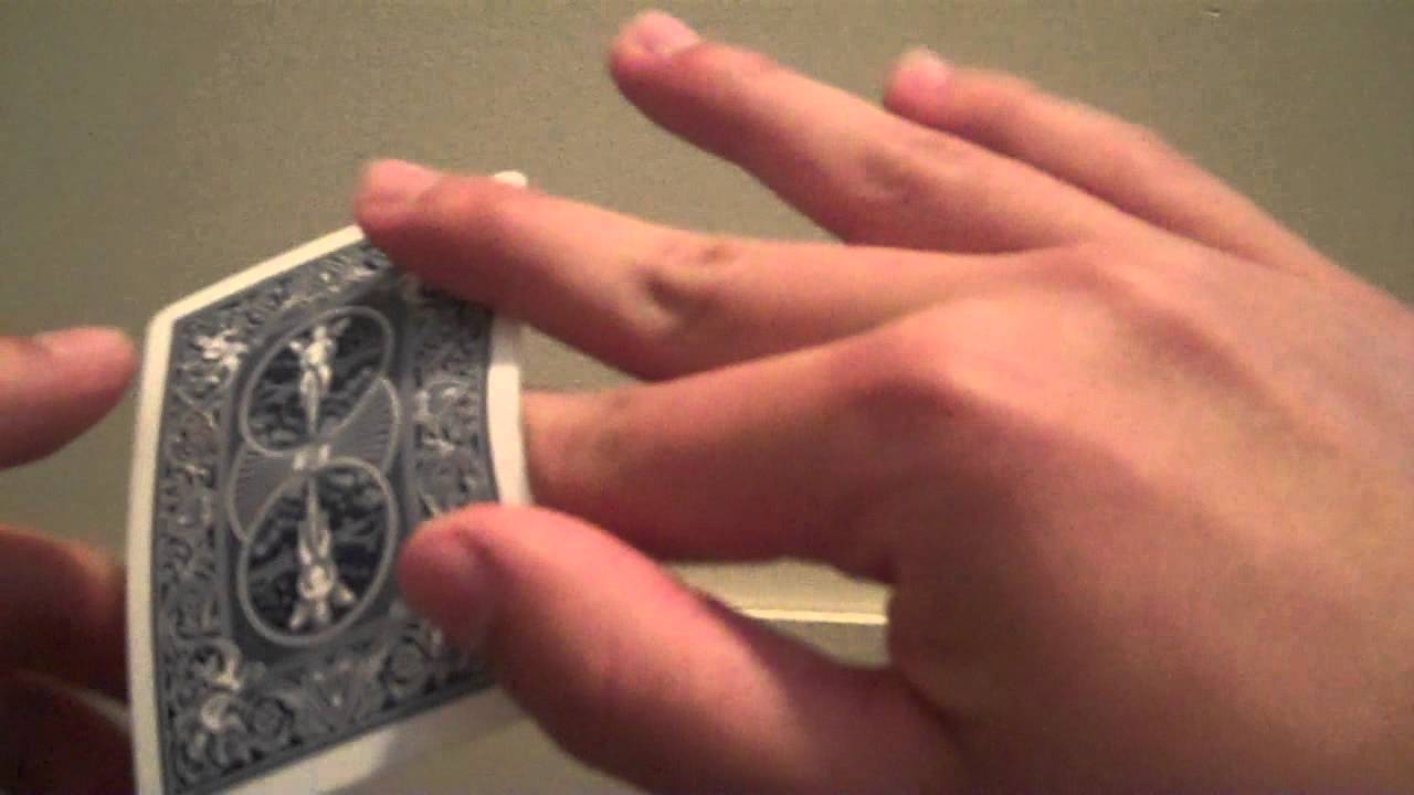 Featured image of post How To Throw Cards Like A Boomerang