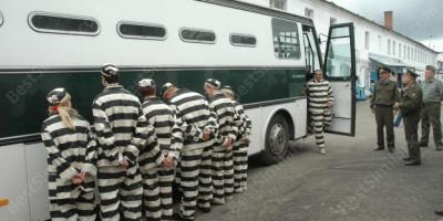 Featured image of post Prison Bus Movie