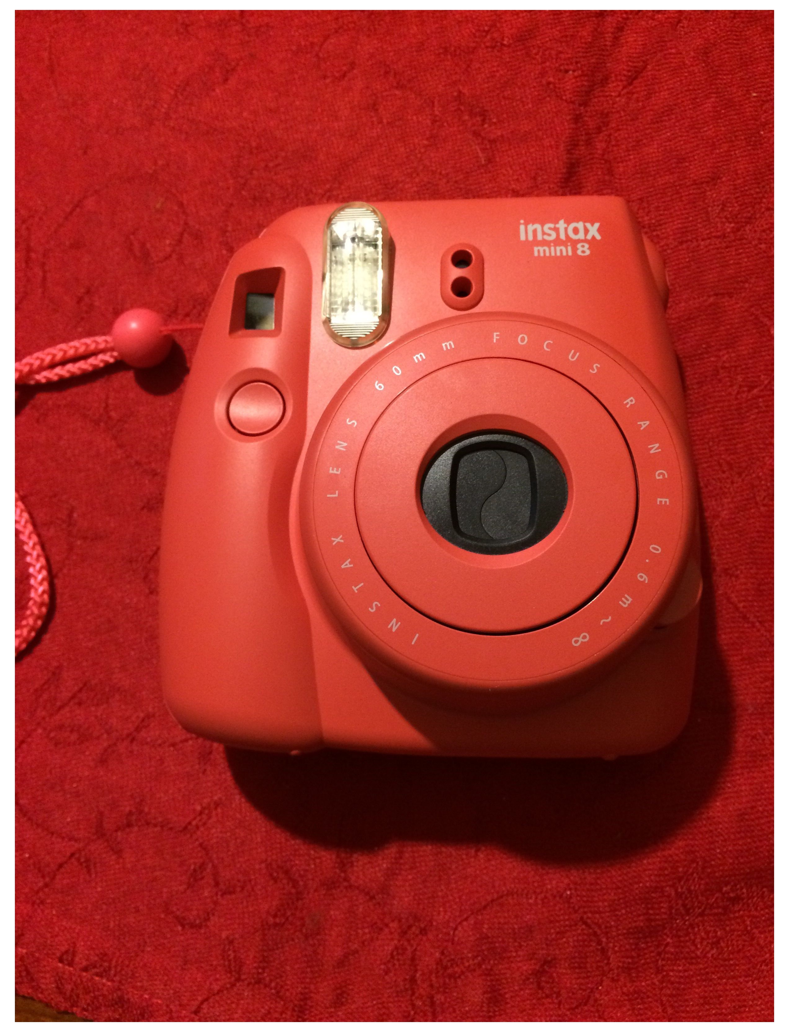 Featured image of post Red Camera Aesthetic